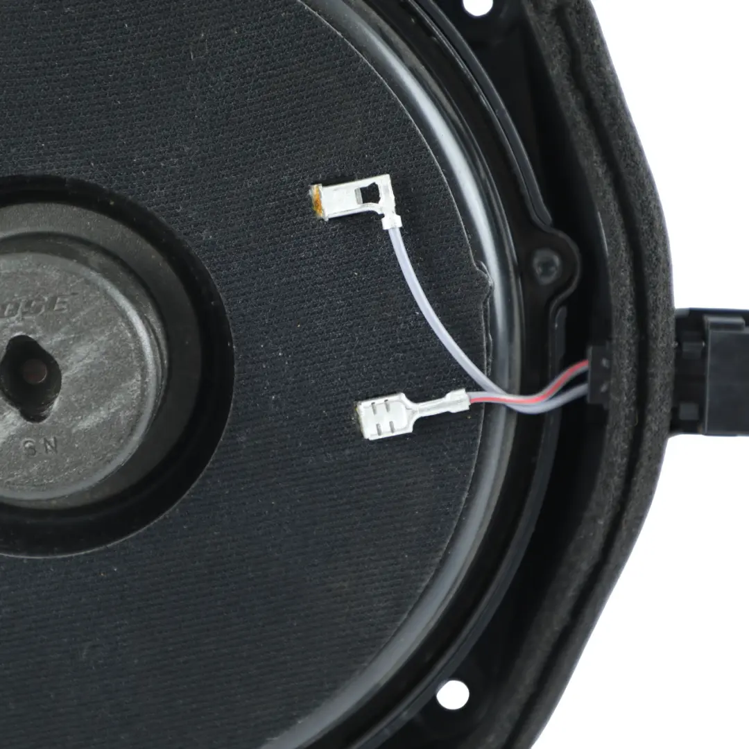 Altavoz Audio Bose Puerta Delantera 8H0035412C para Audi A4 B7 Cabrio con número de pieza 8H0035412B Audi A4 B7 Cabrio Altavoz Audio Bose Puerta Delantera 8H0035412C - SKU 8H0035412B - Número de pieza 8H0035412B