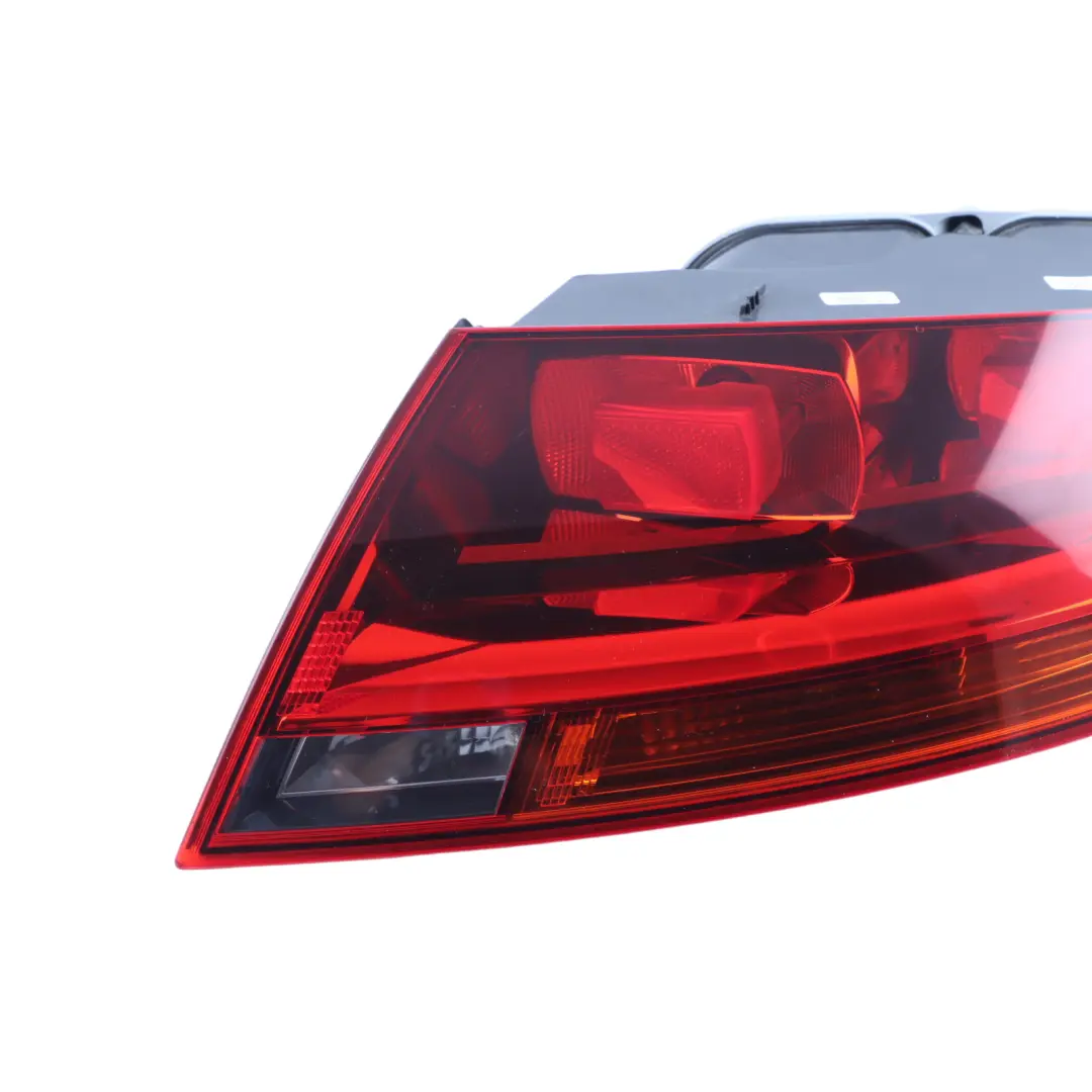 Lamp Light Boot Trunk Lid Rear Right Side O/S to Audi TT 8J Tailgate with Part number 8J0945096G Audi TT 8J Tailgate Lamp Light Boot Trunk Lid Rear Right Side O/S - SKU 8J0945096G - Part number 8J0945096G