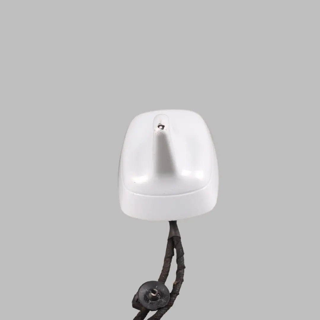 Antenna Aerial Roof Top Shark Suzuka Grey Metallic - Y7F to Audi TT 8J with Part number 8J8035503F Audi TT 8J Antenna Aerial Roof Top Shark Suzuka Grey Metallic - Y7F - SKU 8J8035503F-SUG - Part number 8J8035503F