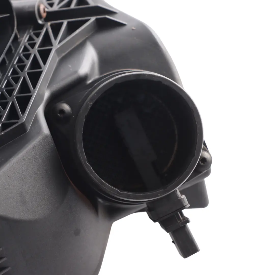 Luftfilterkasten Audi A4 B8 A5 8T 2.0 TDI Schalldämpfer für mit Teilenummer 8K0133837BF Luftfilterkasten Audi A4 B8 A5 8T 2.0 TDI Schalldämpfer - SKU 8K0133837BF - Teilenummer 8K0133837BF