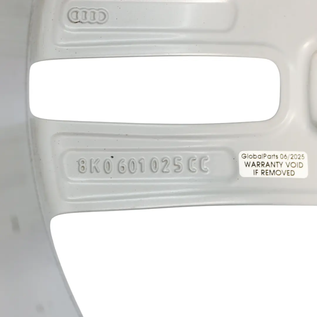Audi A4 B8 A5 8T Felga Aluminiowa 18" ET:47 8J Srebrna - SKU 8K0601025CC-2 - Numer Części 8K0601025CC
