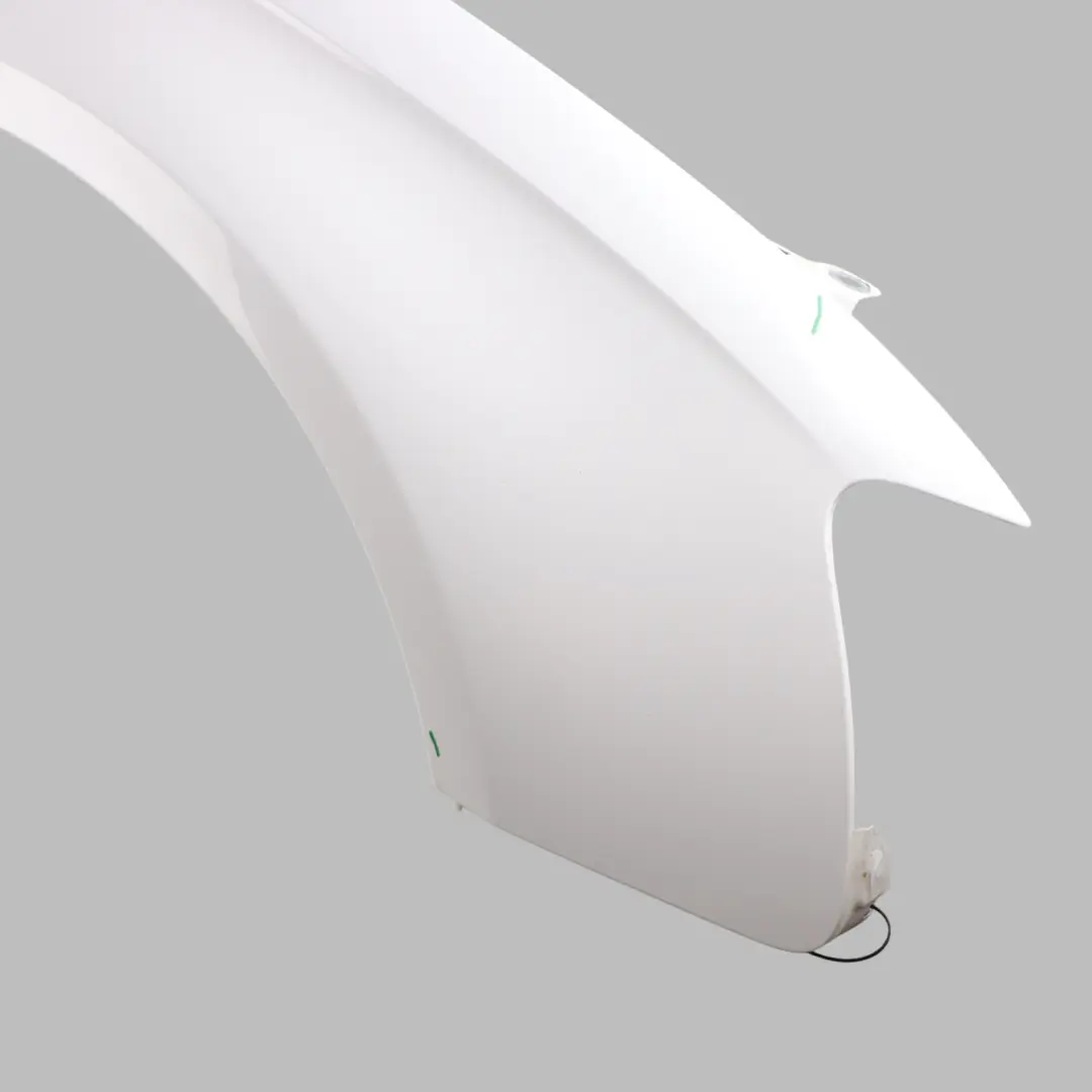 Side Panel Front Right O/S Wing Fender Cover Ibis White - Y9C to Audi A4 B8 with Part number 8K0821106J Audi A4 B8 Side Panel Front Right O/S Wing Fender Cover Ibis White - Y9C - SKU 8K0821106J-IWH - Part number 8K0821106J