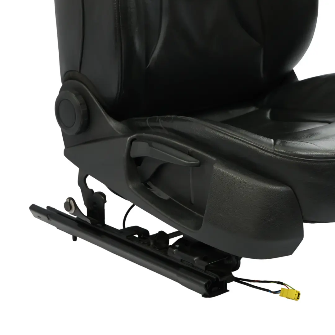 Asiento Delantero Derecho Interior Cuero Negro para Audi A4 B8 con número de pieza 8K0881806C Audi A4 B8 Asiento Delantero Derecho Interior Cuero Negro - SKU 8K0881806C-1 - Número de pieza 8K0881806C