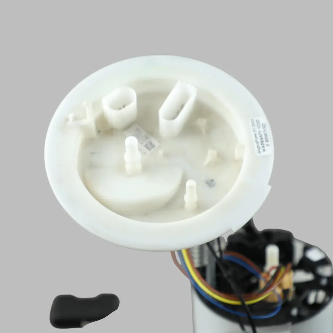 Audi A4 B8 2.0 TFSI CDNC Benzinmotor Kraftstoffpumpe Gebereinheit - SKU 8K0919051AD - Teilenummer 8K0919051AD