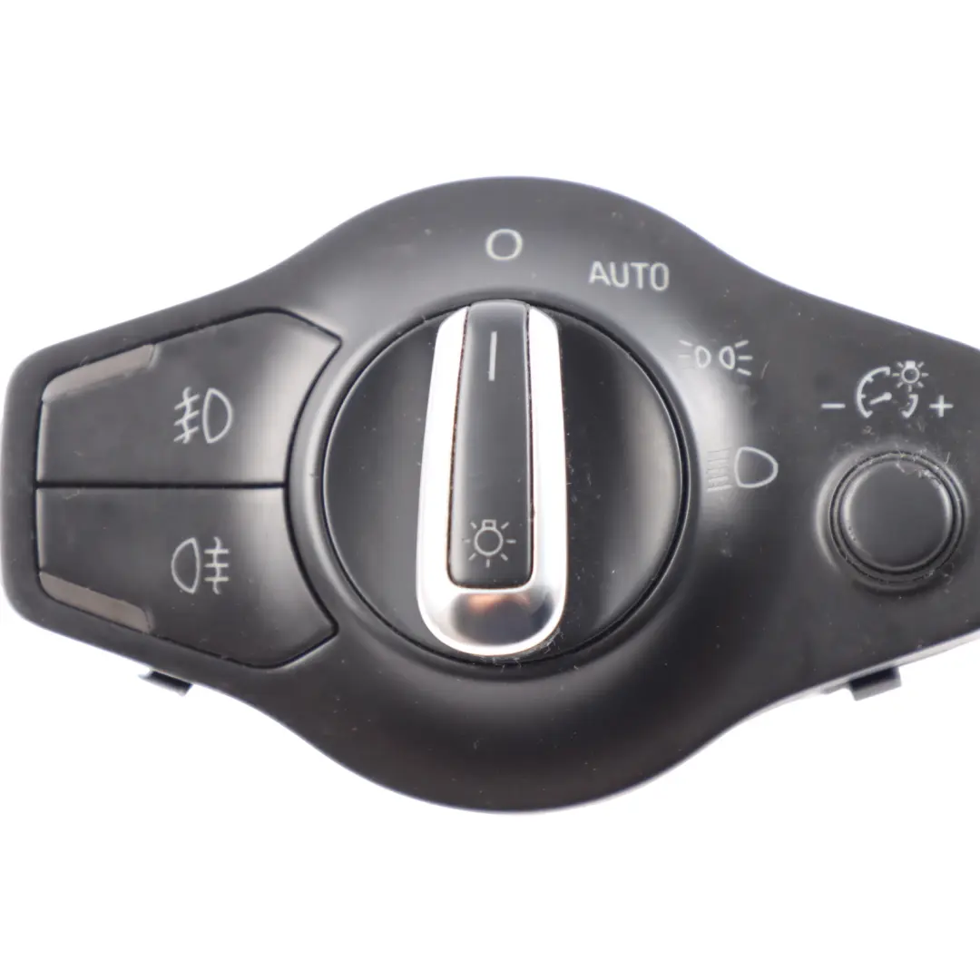 Przełącznik Włącznik Pokrętło Sterowanie Świateł do Audi A4 B8 o numerze 8K0941531G Audi A4 B8 Przełącznik Włącznik Pokrętło Sterowanie Świateł - SKU 8K0941531G - Numer Części 8K0941531G