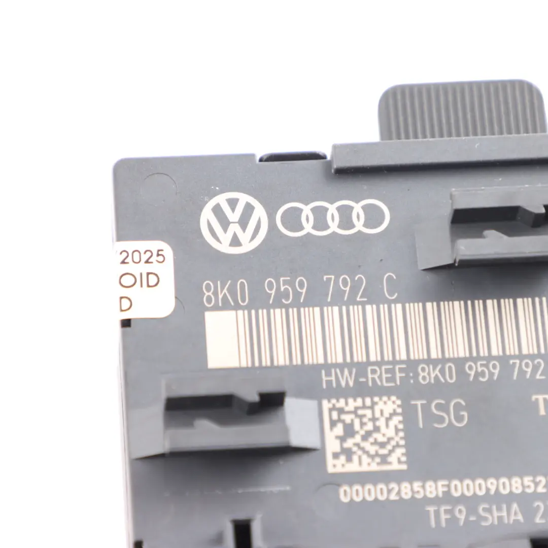 Módulo Control Unidad ECU Puerta Delantera Izquierda para Audi A4 B8 con número de pieza 8K0959792C Audi A4 B8 Módulo Control Unidad ECU Puerta Delantera Izquierda - SKU 8K0959792C - Número de pieza 8K0959792C