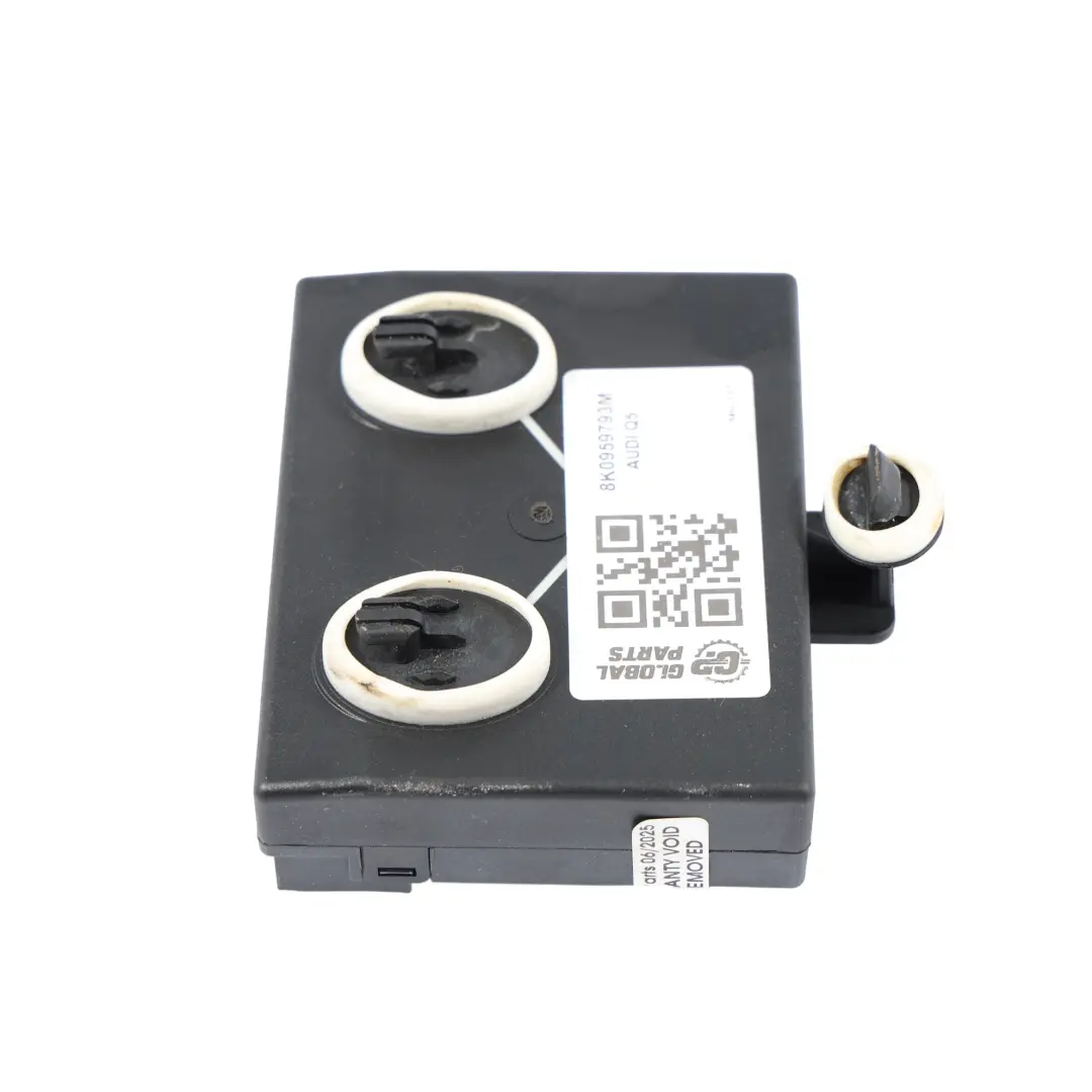 Moduł Sterownik Drzwi Przód ECU Strona Kierowcy do Audi Q5 8R o numerze 8K0959793M Audi Q5 8R Moduł Sterownik Drzwi Przód ECU Strona Kierowcy - SKU 8K0959793M - Numer Części 8K0959793M