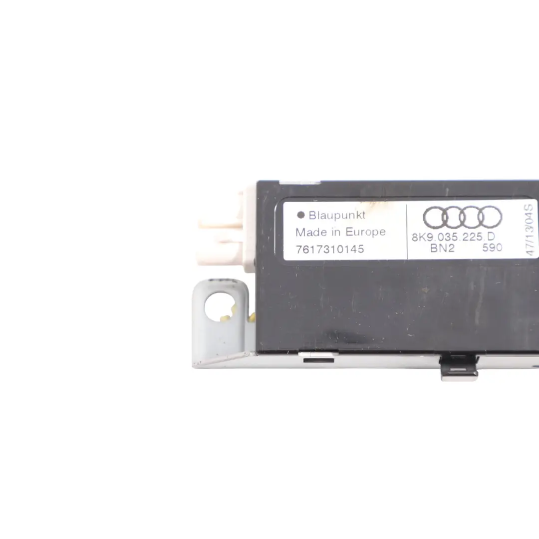 Antenna Amplifier Aerial Module Control Unit Left N/S to Audi A4 B8 with Part number 8K9035225D Audi A4 B8 Antenna Amplifier Aerial Module Control Unit Left N/S - SKU 8K9035225D - Part number 8K9035225D