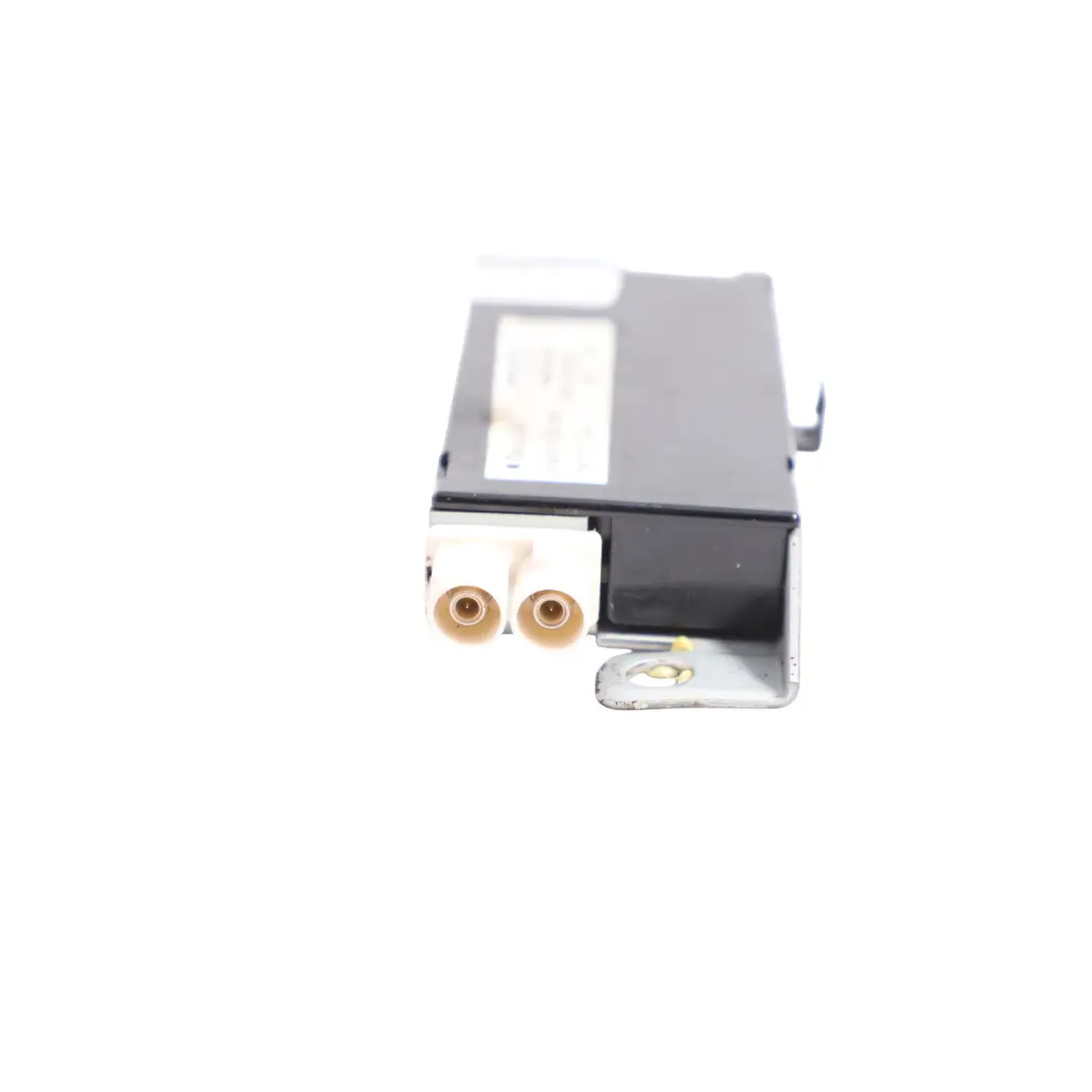 Antenna Amplifier Aerial Module Control Unit Left N/S to Audi A4 B8 with Part number 8K9035225D Audi A4 B8 Antenna Amplifier Aerial Module Control Unit Left N/S - SKU 8K9035225D - Part number 8K9035225D