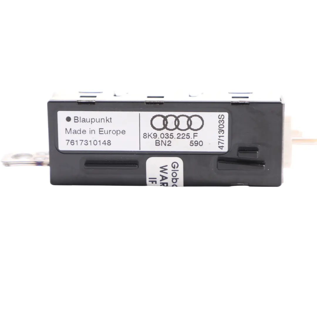 Antenna Amplifier Aerial Module Control Unit Right O/S to Audi A4 B8 with Part number 8K9035225F Audi A4 B8 Antenna Amplifier Aerial Module Control Unit Right O/S - SKU 8K9035225F - Part number 8K9035225F