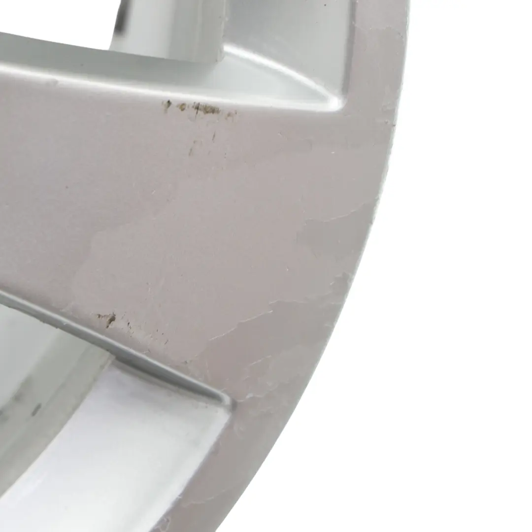 Cerchio In Lega Argento 16" 6,5J ET:50 per Audi A3 8P con numero di parte 8P0601025A Audi A3 8P Cerchio In Lega Argento 16" 6,5J ET:50 - SKU 8P0601025A-2 - Numero di parte 8P0601025A