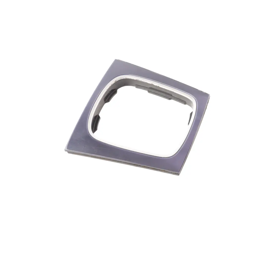 Schaltknauf Umrandungsblende für Audi A3 8P mit Teilenummer 8P0864261D Audi A3 8P Schaltknauf Umrandungsblende - SKU 8P0864261D - Teilenummer 8P0864261D