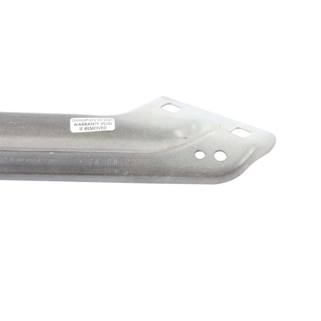 Uchwyt Mocowanie Błotnika Prawy Przód do Audi Q5 8R o numerze 8R0821136 Audi Q5 8R Uchwyt Mocowanie Błotnika Prawy Przód - SKU 8R0821136 - Numer Części 8R0821136