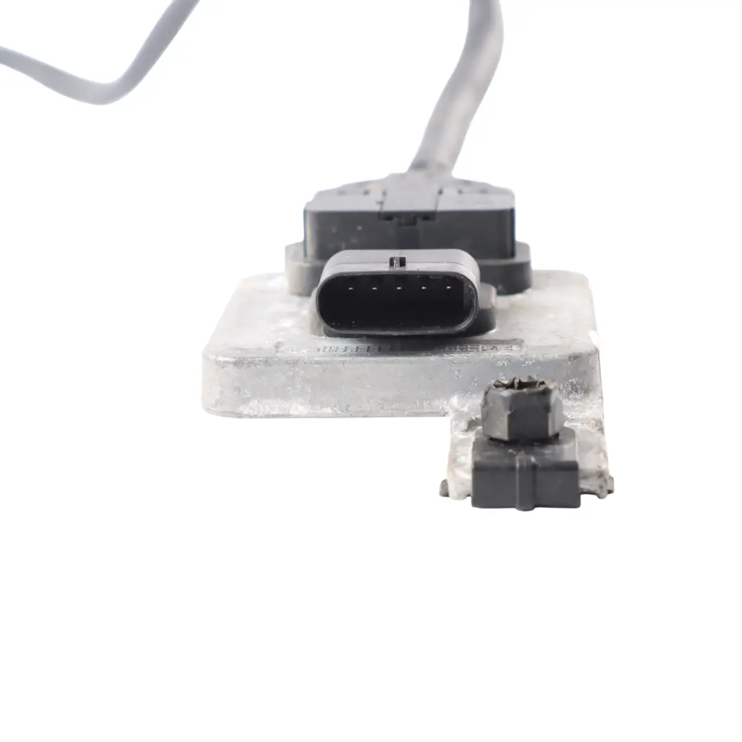 Nox Nitrogen Oxide Lambda Sensor Control to Audi Q5 8R with Part number 8R0907807G Audi Q5 8R Nox Nitrogen Oxide Lambda Sensor Control - SKU 8R0907807G - Part number 8R0907807G