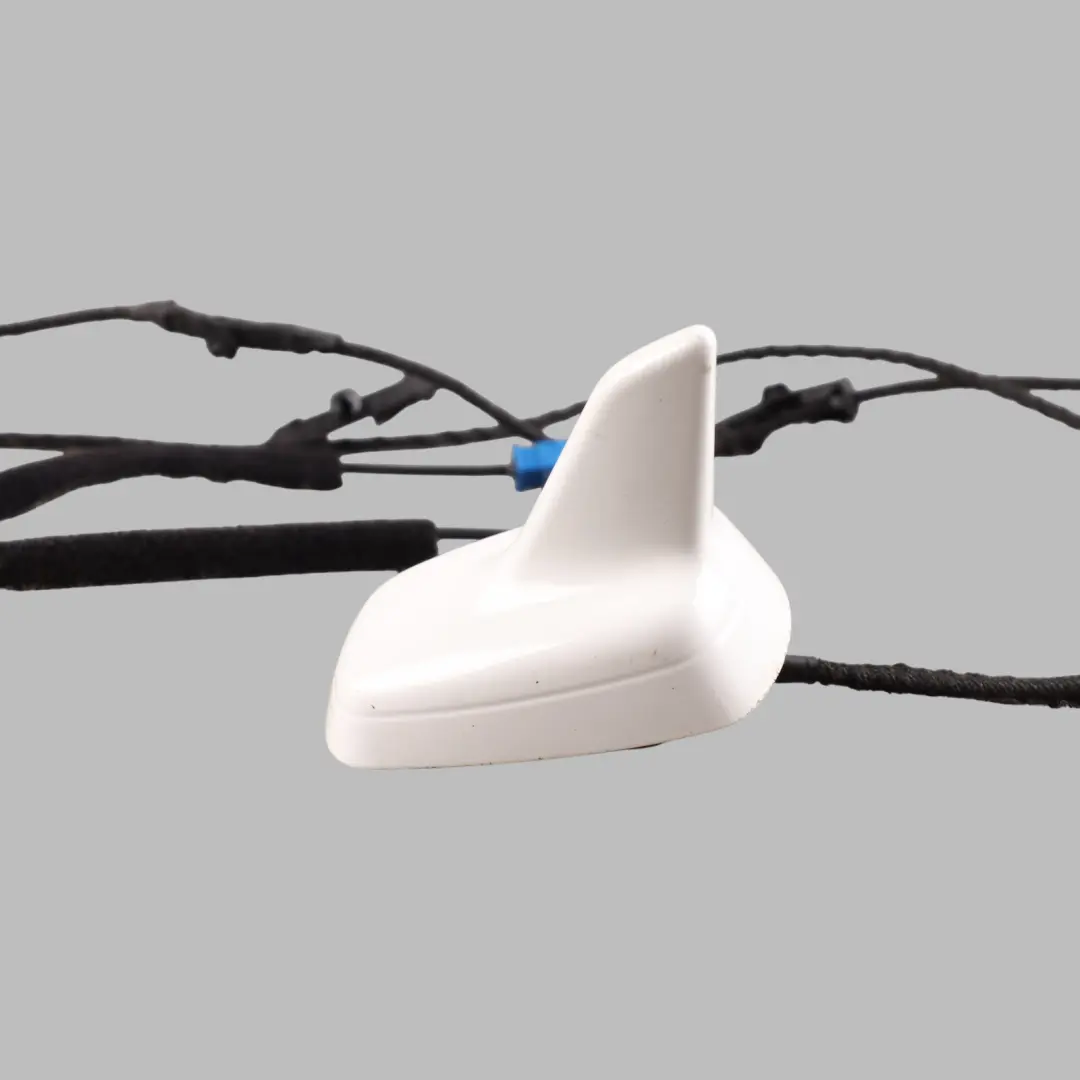 Antenna Amplifier Shark Fin Top Aerial Ibis White Y9C to Audi A5 8T with Part number 8T0035503H Audi A5 8T Antenna Amplifier Shark Fin Top Aerial Ibis White Y9C - SKU 8T0035503H-IWH - Part number 8T0035503H
