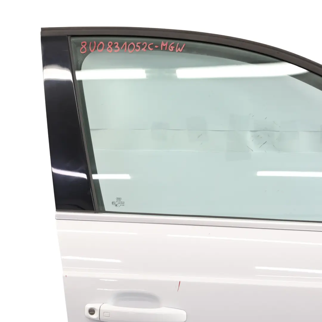 Drzwi Prawe Przednie Glacier White Pearl Białe - S9R do Audi Q3 8U o numerze 8U0831052C Audi Q3 8U Drzwi Prawe Przednie Glacier White Pearl Białe - S9R - SKU 8U0831052C-MGW - Numer Części 8U0831052C