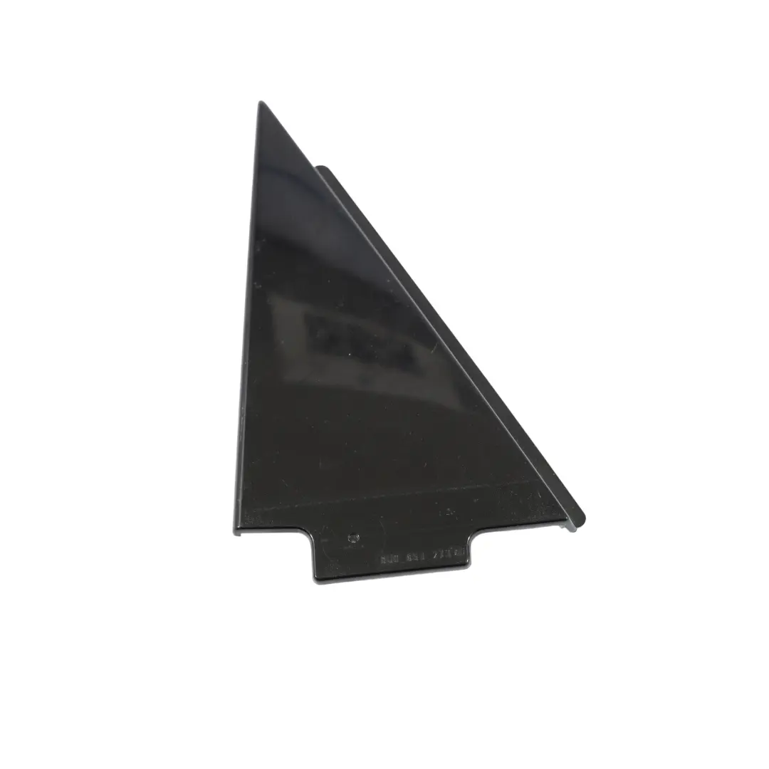 Tył Nakładka Słupka Trójkąt Lewo do Audi Q3 8U o numerze 8U0853273C Audi Q3 8U Tył Nakładka Słupka Trójkąt Lewo - SKU 8U0853273C - Numer Części 8U0853273C