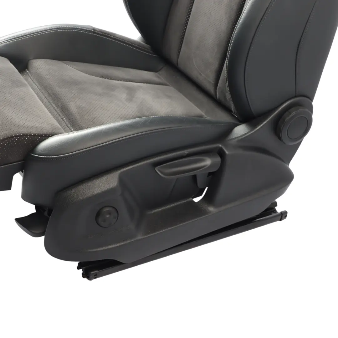 Audi Q3 8U Sedile sportivo anteriore sinistro S-Line Mezza Pelle Nero Argento - SKU 8U0881805AL-1 - Numero di parte 8U0881805AL