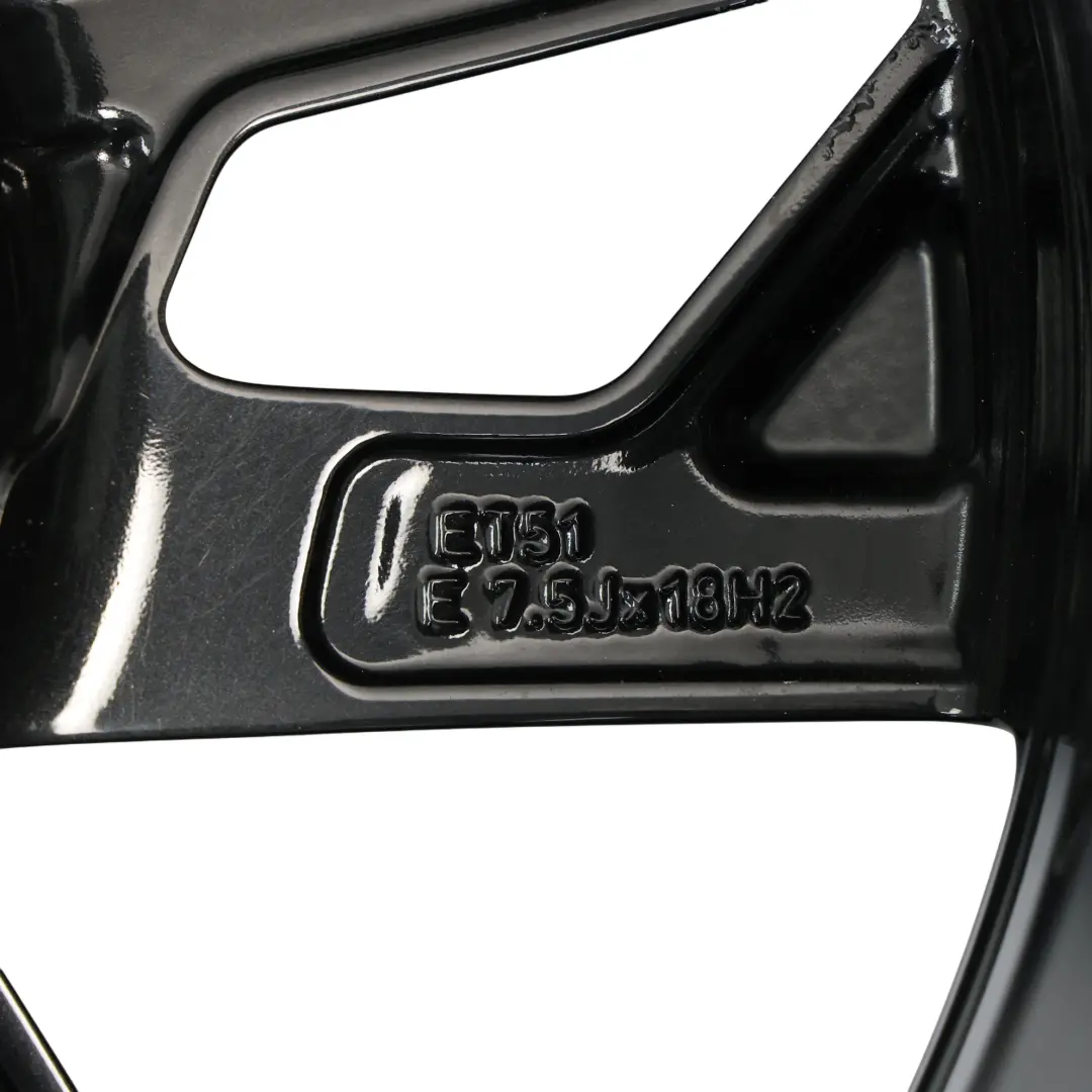 Jante En Alliage 18" ET:51 7,5J Noir pour Audi A3 S3 8V à propos du numéro de pièce 8V0601025EQ Audi A3 S3 8V Jante En Alliage 18" ET:51 7,5J Noir - SKU 8V0601025EQ-1 - Numéro de pièce 8V0601025EQ