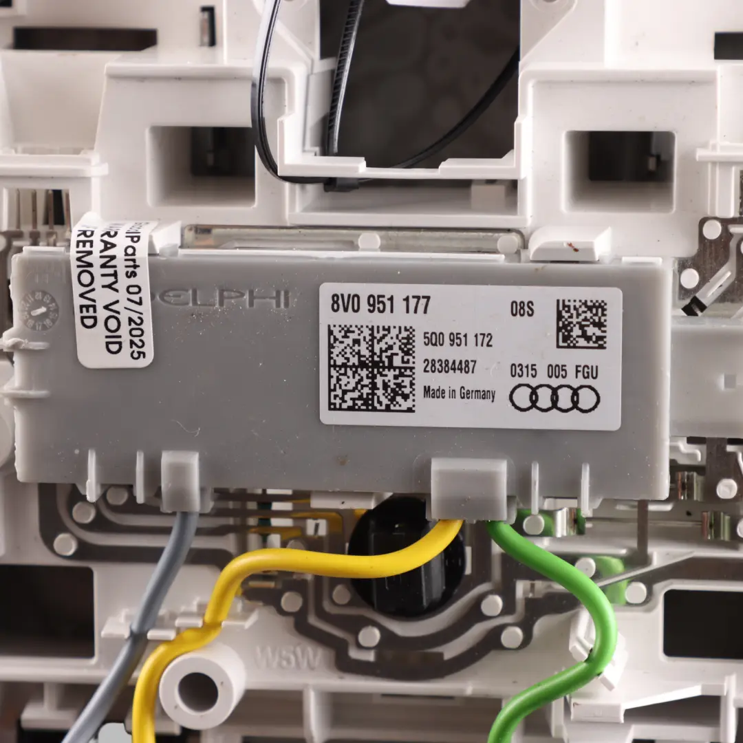 Luz De Techo Interruptor Luz Lectura Interior Plata Cristal para Audi A3 8V con número de pieza 8V0951177 Audi A3 8V Luz De Techo Interruptor Luz Lectura Interior Plata Cristal - SKU 8V0951177-1 - Número de pieza 8V0951177