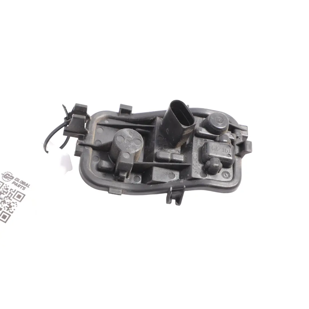 Tail Light Outer Lamp Bulb Holder Bracket Right O/S to Audi A3 8V Rear with Part number 8V3945258 Audi A3 8V Rear Tail Light Outer Lamp Bulb Holder Bracket Right O/S - SKU 8V3945258 - Part number 8V3945258