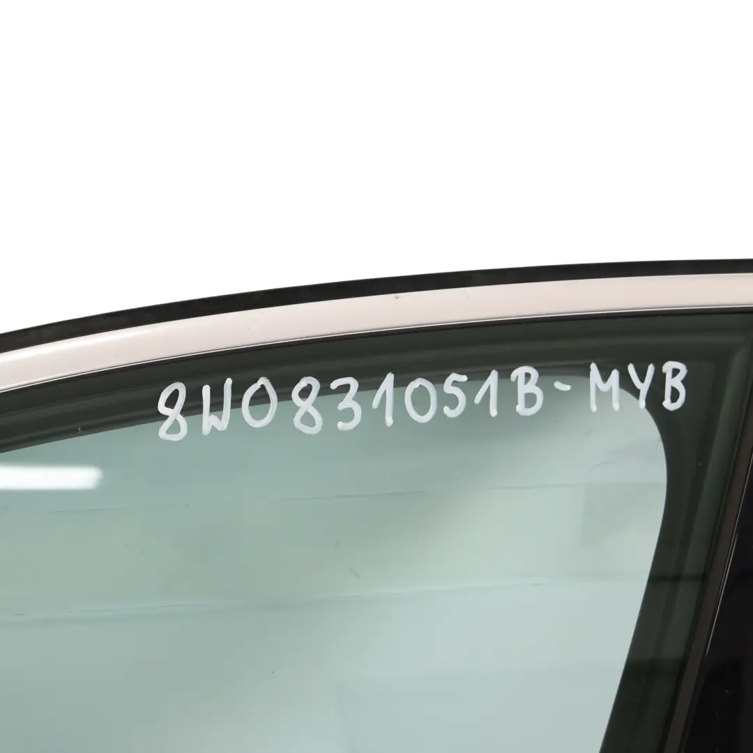 Puerta Delantera Izquierda Panel Mythical Black Metallic Negro - Y9T para Audi A4 B9 con número de pieza 8W0831051B Audi A4 B9 Puerta Delantera Izquierda Panel Mythical Black Metallic Negro - Y9T - SKU 8W0831051B-MYB - Número de pieza 8W0831051B