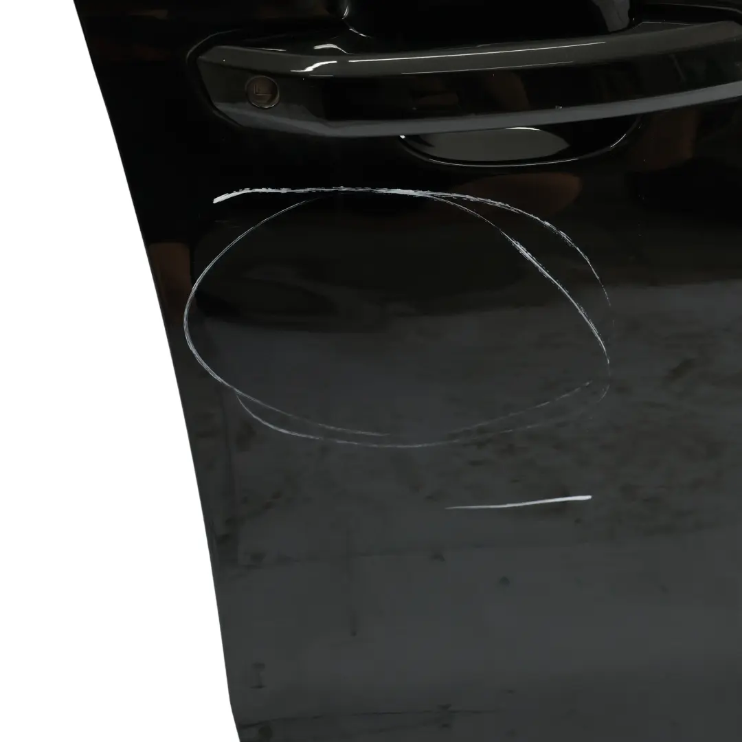 Puerta Delantera Derecha Panel Mythical Black Metallic - Y9T para Audi A4 B9 con número de pieza 8W0831052B Audi A4 B9 Puerta Delantera Derecha Panel Mythical Black Metallic - Y9T - SKU 8W0831052B-MYB - Número de pieza 8W0831052B