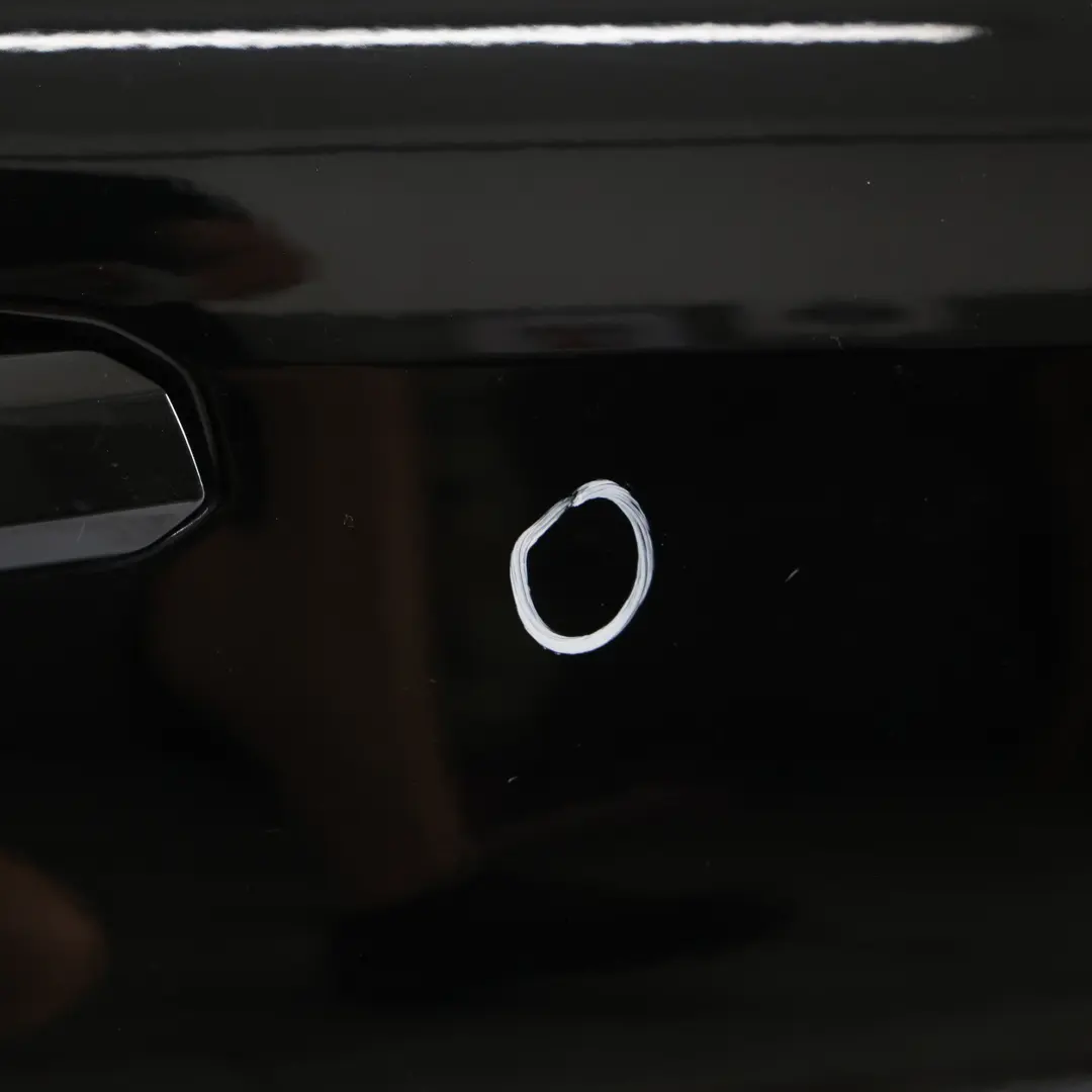 Puerta Delantera Derecha Panel Mythical Black Metallic - Y9T para Audi A4 B9 con número de pieza 8W0831052B Audi A4 B9 Puerta Delantera Derecha Panel Mythical Black Metallic - Y9T - SKU 8W0831052B-MYB - Número de pieza 8W0831052B