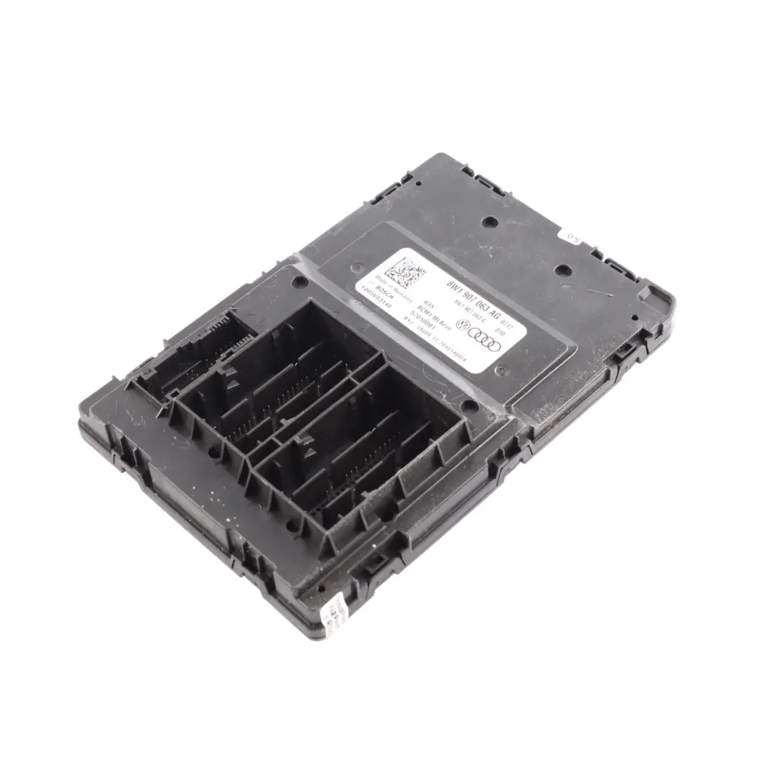 Módulo De Control Confort De La Carrocería Unidad BCM ECU para Audi A4 B9 con número de pieza 8W1907063AG Audi A4 B9 Módulo De Control Confort De La Carrocería Unidad BCM ECU - SKU 8W1907063AG - Número de pieza 8W1907063AG