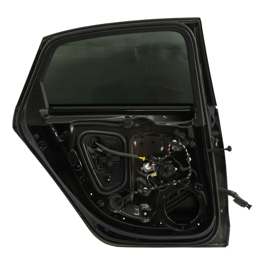 Hintertür Links Mythical Black Metallic - Y9T für Audi A4 B9 Avant mit Teilenummer 8W5833051D Audi A4 B9 Avant Hintertür Links Mythical Black Metallic - Y9T - SKU 8W5833051D-MYB - Teilenummer 8W5833051D