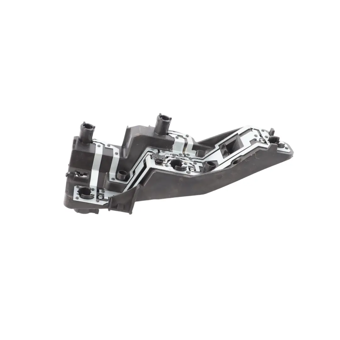 Oprawa Żarówki Tylnej Klapy Prawa do Audi A1 8X o numerze 8X0945258 Audi A1 8X Oprawa Żarówki Tylnej Klapy Prawa - SKU 8X0945258 - Numer Części 8X0945258