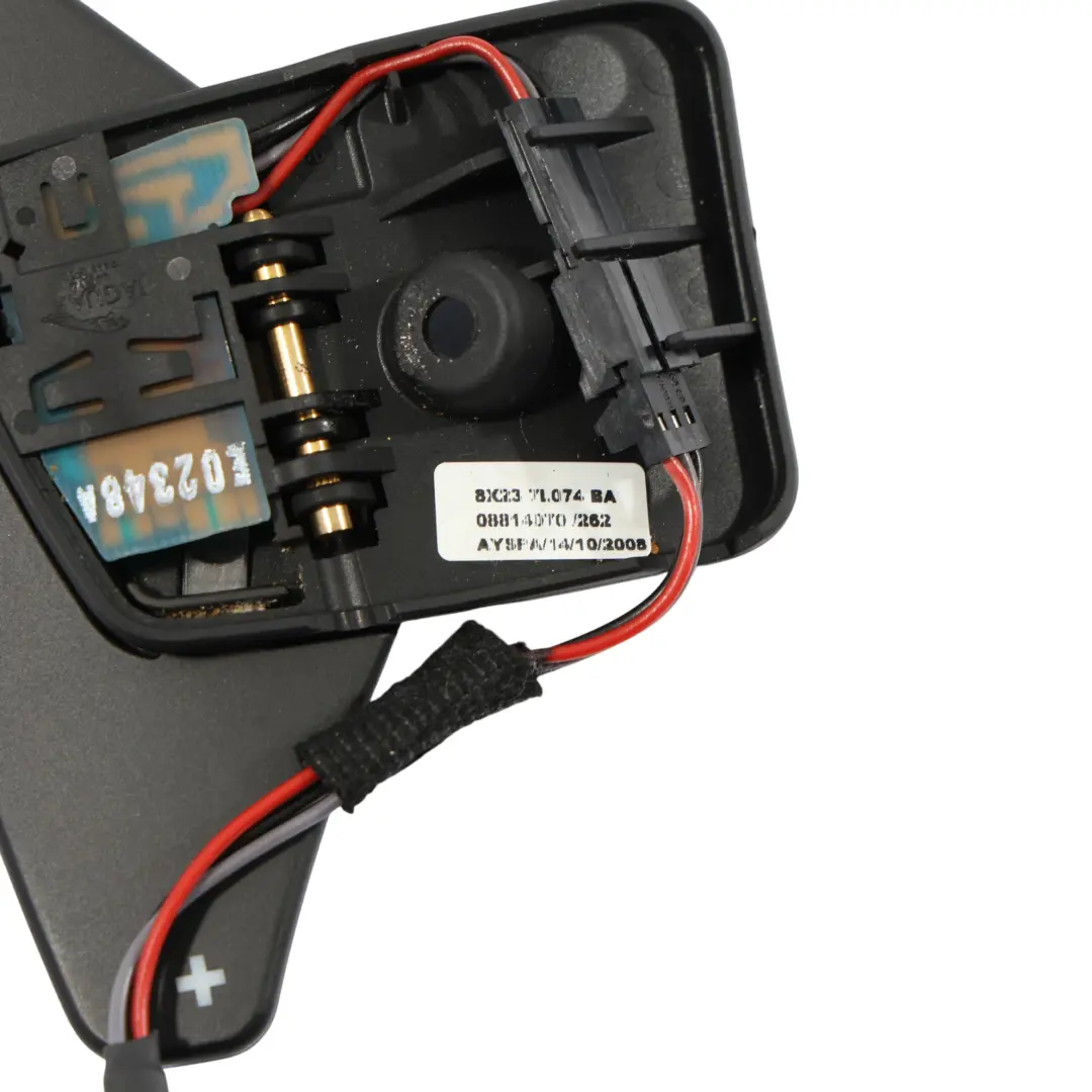 Paleta Cambio Marcha Izquierda Derecha para Jaguar XF X250 Volante con número de pieza 8X237L074BA Jaguar XF X250 Volante Paleta Cambio Marcha Izquierda Derecha - SKU 8X237L074BA - Número de pieza 8X237L074BA