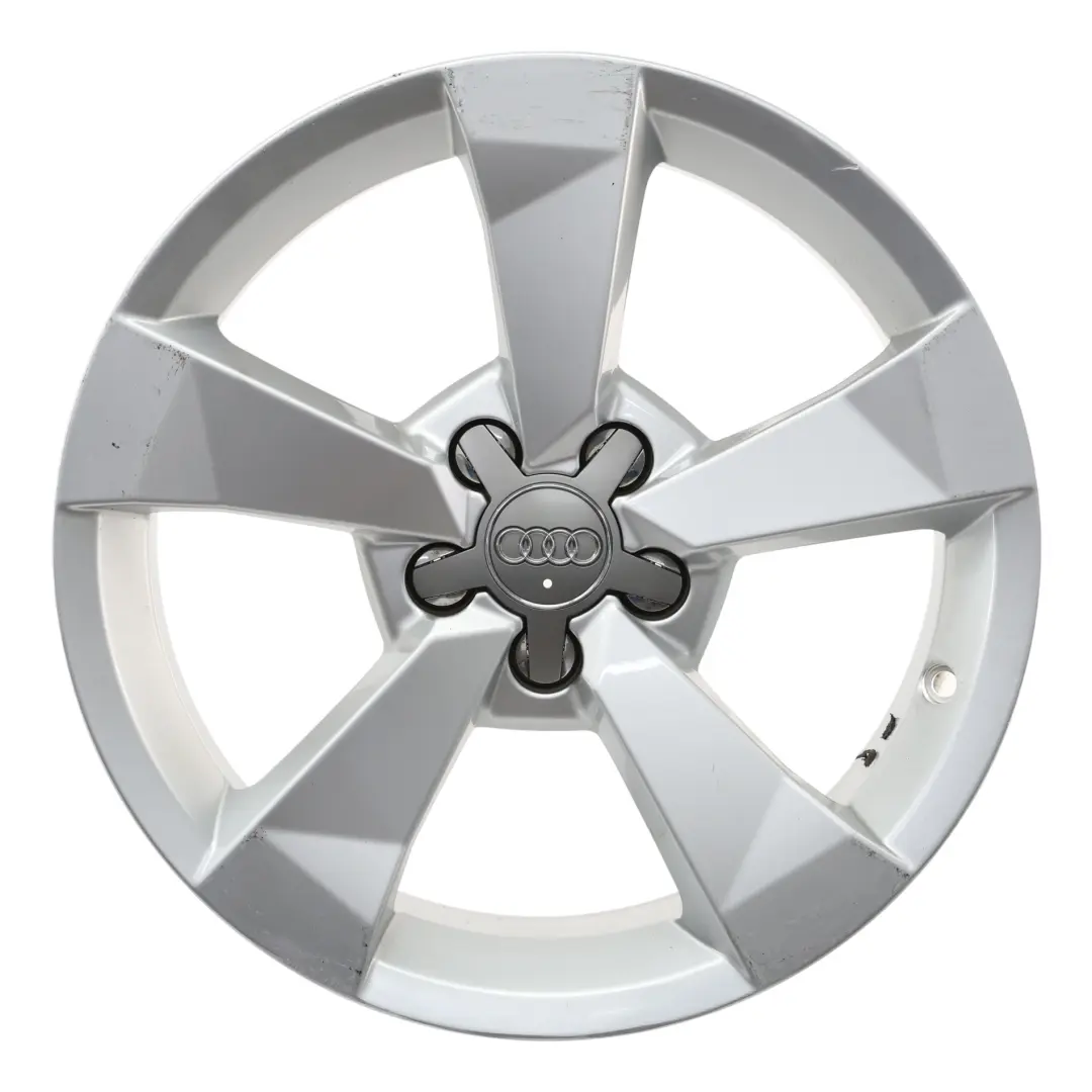 Audi A1 8X Srebrna Felga Aluminiowa 16" 7J ET:34 Star Spoke - SKU 8XA601025A-4 - Numer Części 8XA601025A