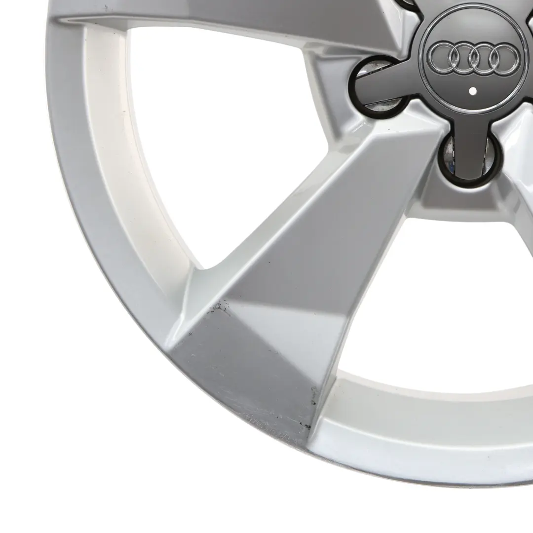 Audi A1 8X Cerchio Lega Argento 16" 7J ET:34 Star Spoke - SKU 8XA601025A-4 - Numero di parte 8XA601025A