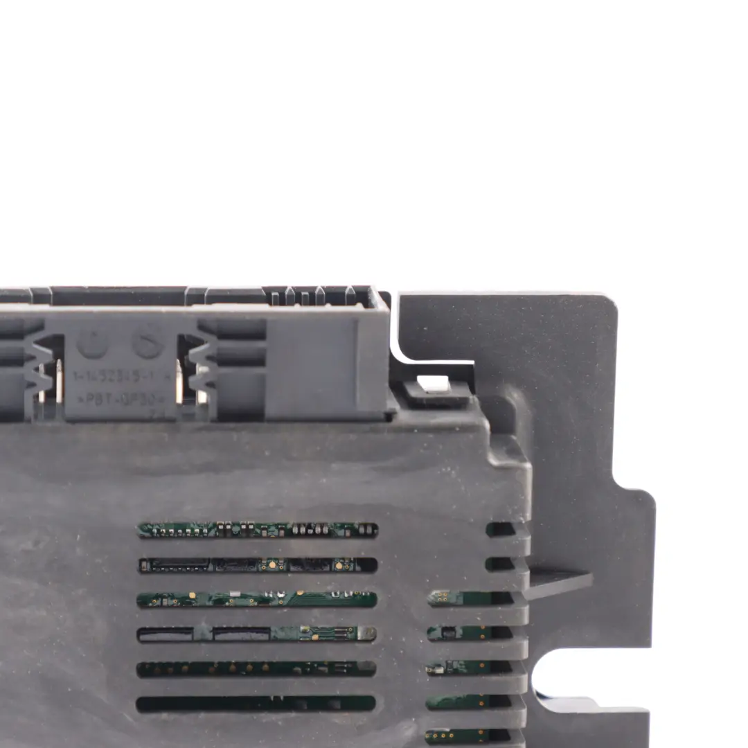Footwell Light Control Unit Module Controller AHL FRM3R PL2 9175649 to BMW E81 with Part number 9240526 BMW E81 Footwell Light Control Unit Module Controller AHL FRM3R PL2 9175649 - SKU 9240526 - Part number 9240526