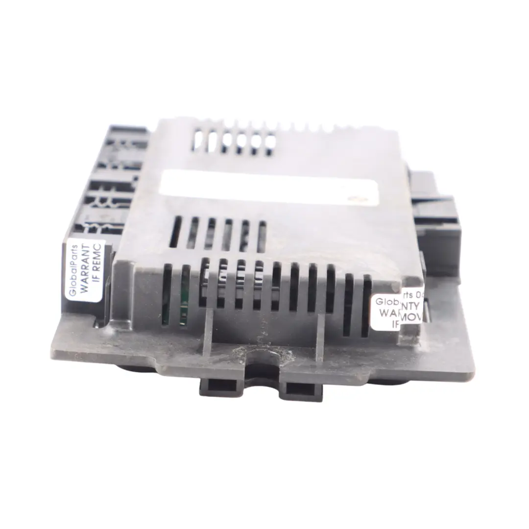 Footwell Light Control Unit Module Controller AHL FRM3R PL2 9175649 to BMW E81 with Part number 9240526 BMW E81 Footwell Light Control Unit Module Controller AHL FRM3R PL2 9175649 - SKU 9240526 - Part number 9240526