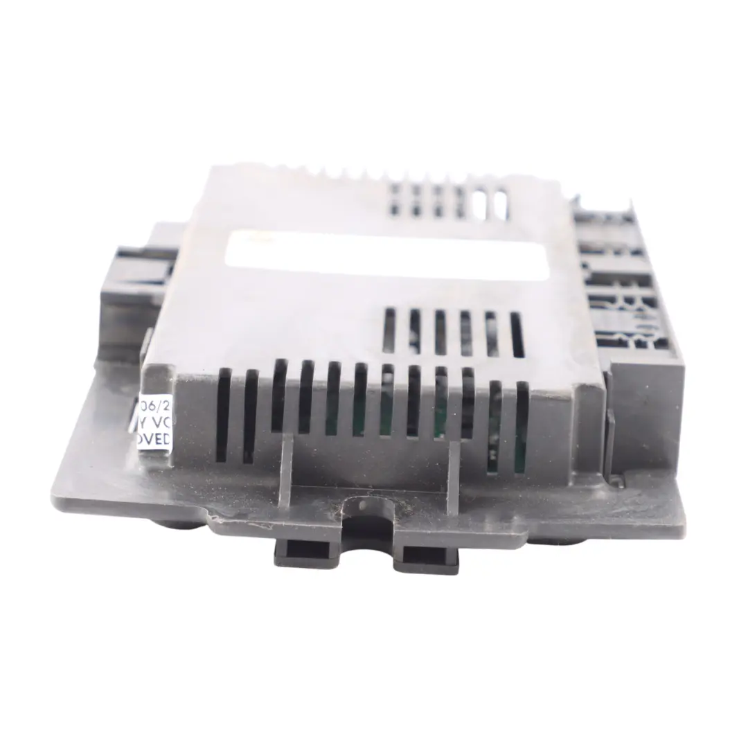 Footwell Light Control Unit Module Controller AHL FRM3R PL2 9175649 to BMW E81 with Part number 9240526 BMW E81 Footwell Light Control Unit Module Controller AHL FRM3R PL2 9175649 - SKU 9240526 - Part number 9240526