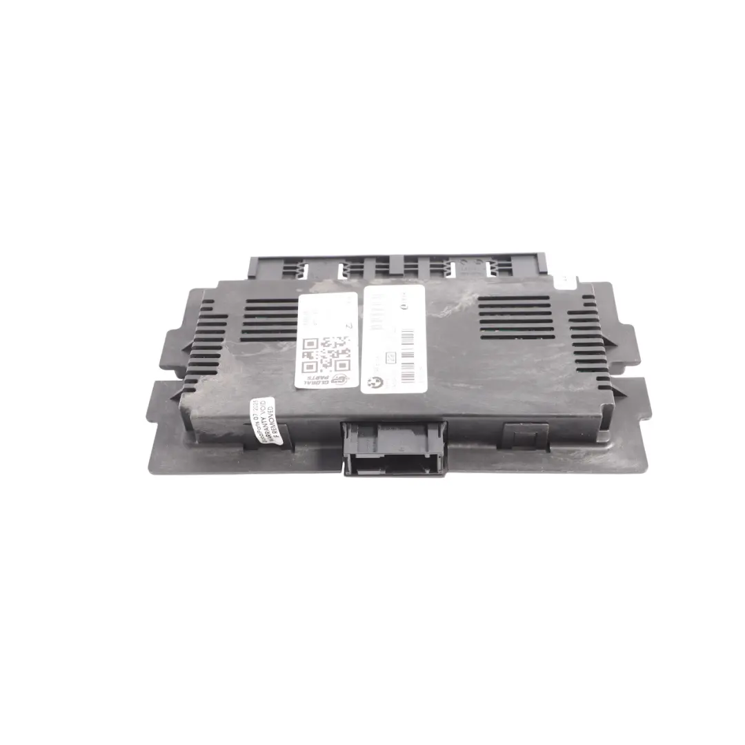 Footwell Light Module Control Unit ECU Lear FRM3R PL2 9286887 to BMW E90 LCI with Part number 9383050 BMW E90 LCI Footwell Light Module Control Unit ECU Lear FRM3R PL2 9286887 - SKU 9383050 - Part number 9383050