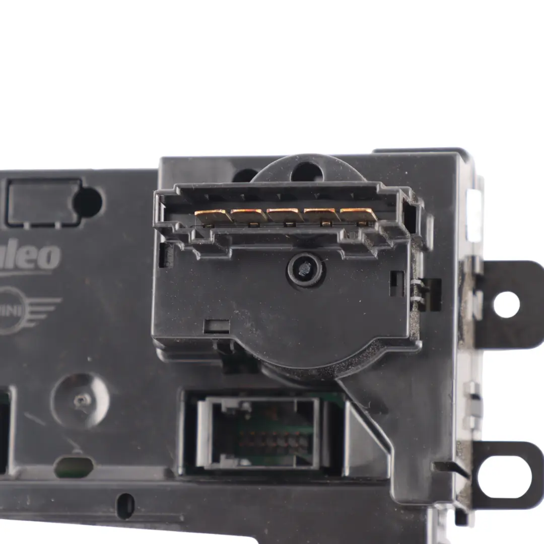 Conditioning Heater Control Unit Switch 9811998 to Mini Cooper R60 R61 Air with Part number 9812029 Mini Cooper R60 R61 Air Conditioning Heater Control Unit Switch 9811998 - SKU 9812029-5 - Part number 9812029