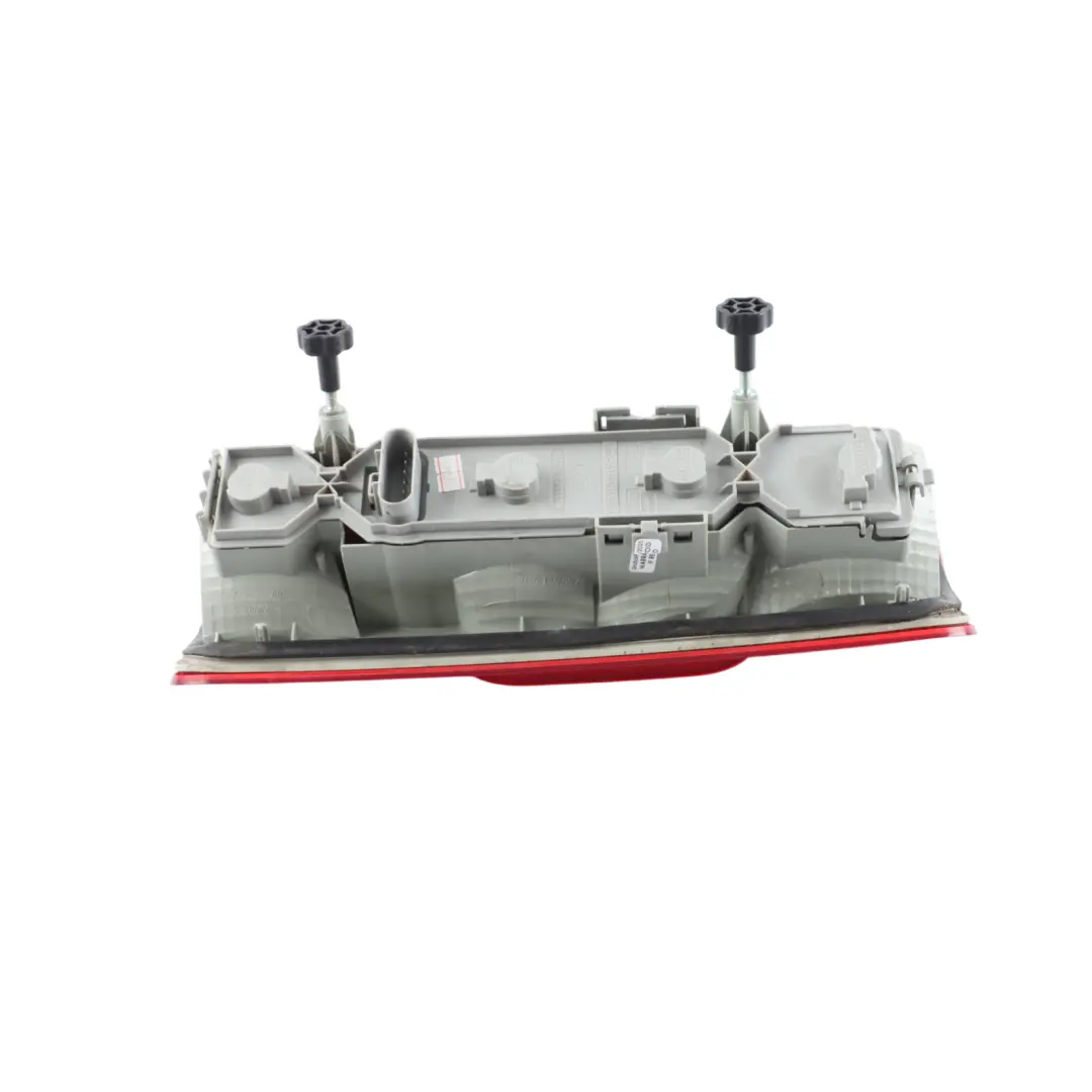 Fanale Posteriore Del Freno Sinistro 9T16-13405-AC per Ford Transit Connect con numero di parte 9T1613405AC Ford Transit Connect Fanale Posteriore Del Freno Sinistro 9T16-13405-AC - SKU 9T1613405AC - Numero di parte 9T1613405AC