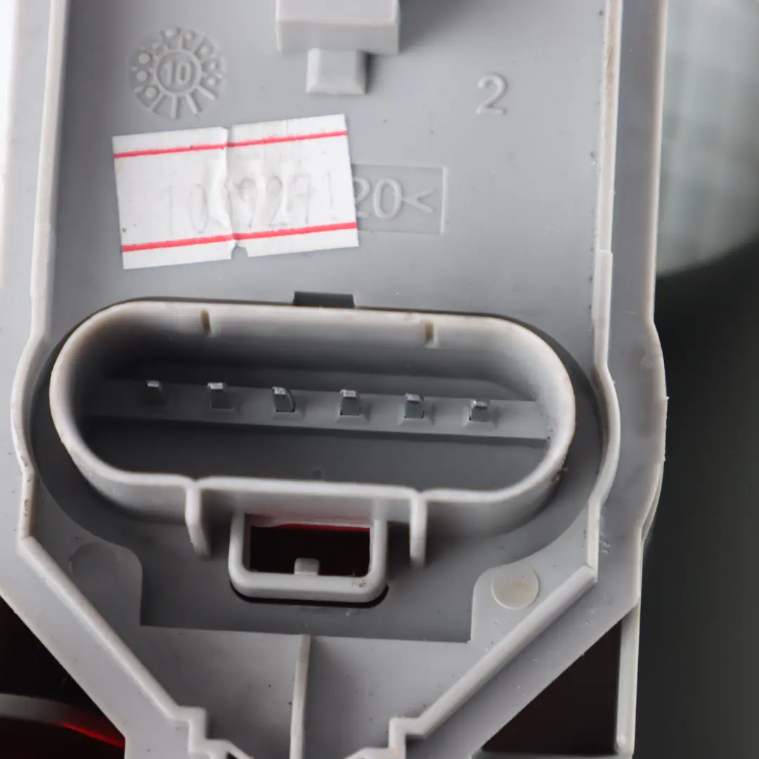 Ford Transit Connect Feu Arrière Frein Gauche 9T16-13405-AC - SKU 9T1613405AC - Numéro de pièce 9T1613405AC