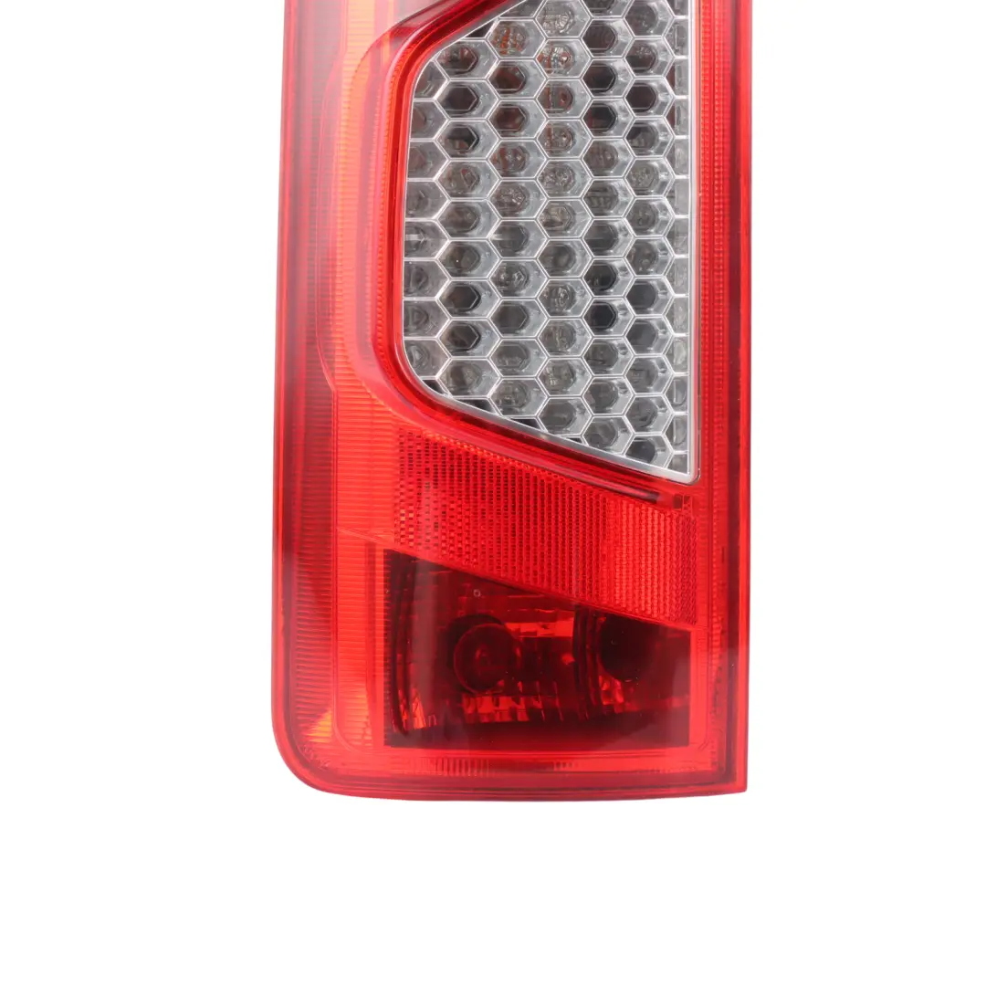 Ford Transit Connect Feu Arrière Frein Gauche 9T16-13405-AC - SKU 9T1613405AC - Numéro de pièce 9T1613405AC