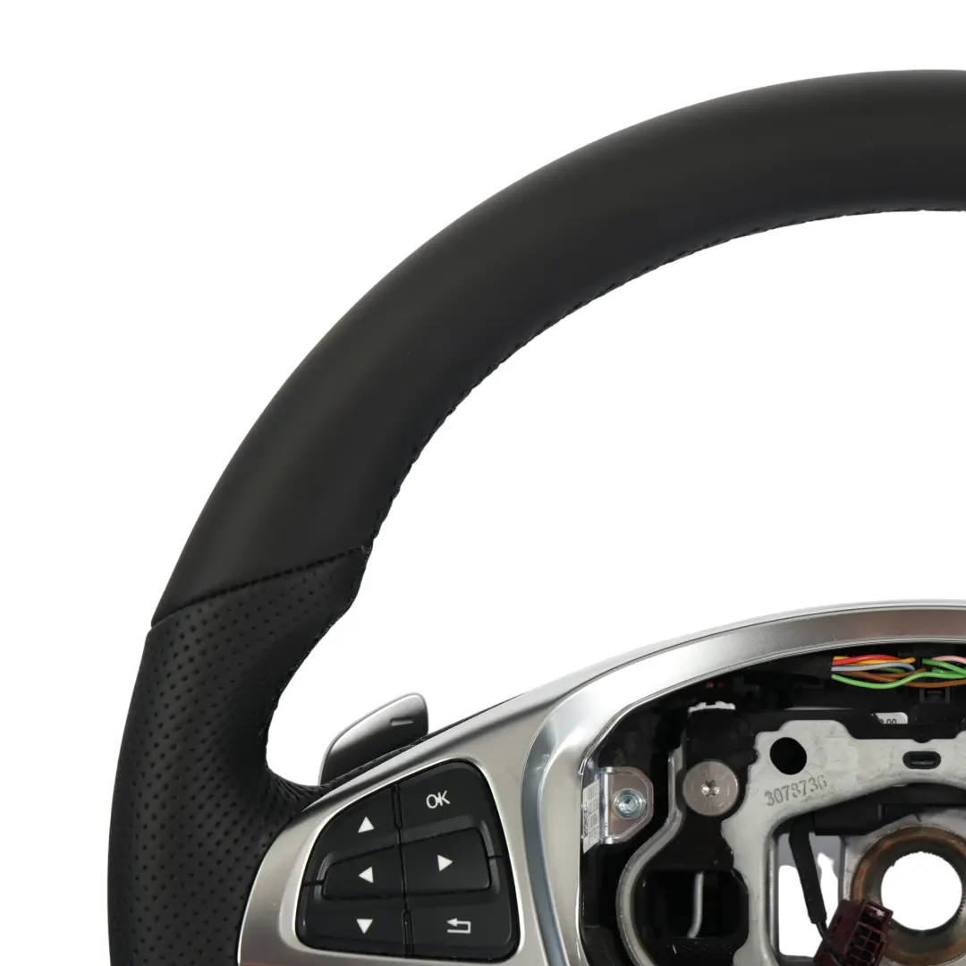 Mercedes W176 W117 W246 NEUF Cuir Noir Volant Sport Palettes Changement Vitesse - SKU A0004603403-2 - Numéro de pièce A0004603403