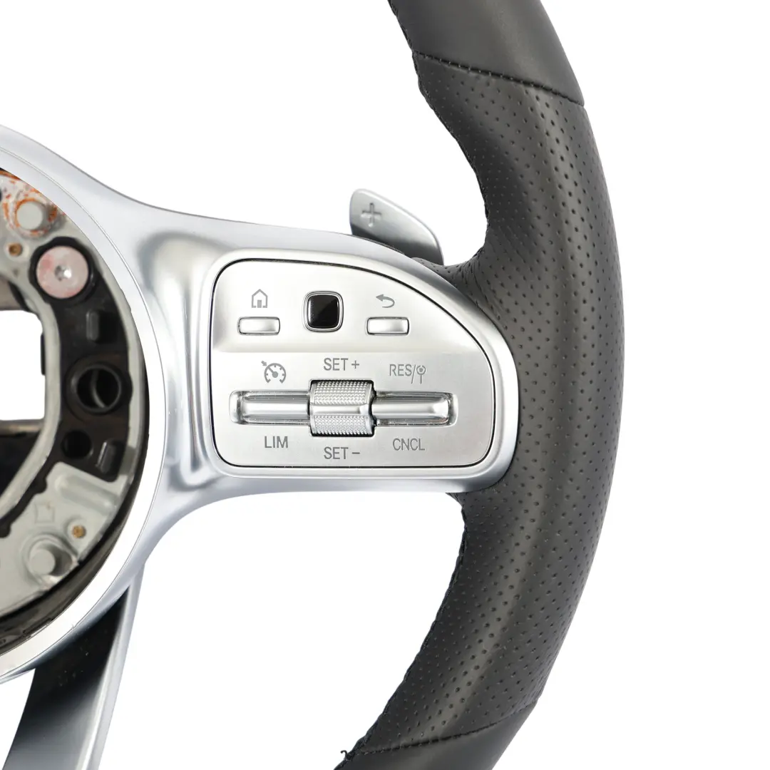 Volant Mercedes W177 NEUF Cuir Noir Multifonction Palettes changement vitesse pour à propos du numéro de pièce A0004608402 Volant Mercedes W177 NEUF Cuir Noir Multifonction Palettes changement vitesse - SKU A0004608402-2 - Numéro de pièce A0004608402