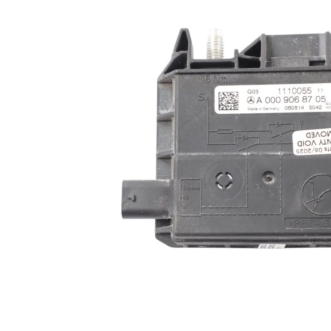 Negative Battery Cable Terminal Clamp Wire to Mercedes S205 with Part number A0009068705 Mercedes S205 Negative Battery Cable Terminal Clamp Wire - SKU A0009068705 - Part number A0009068705