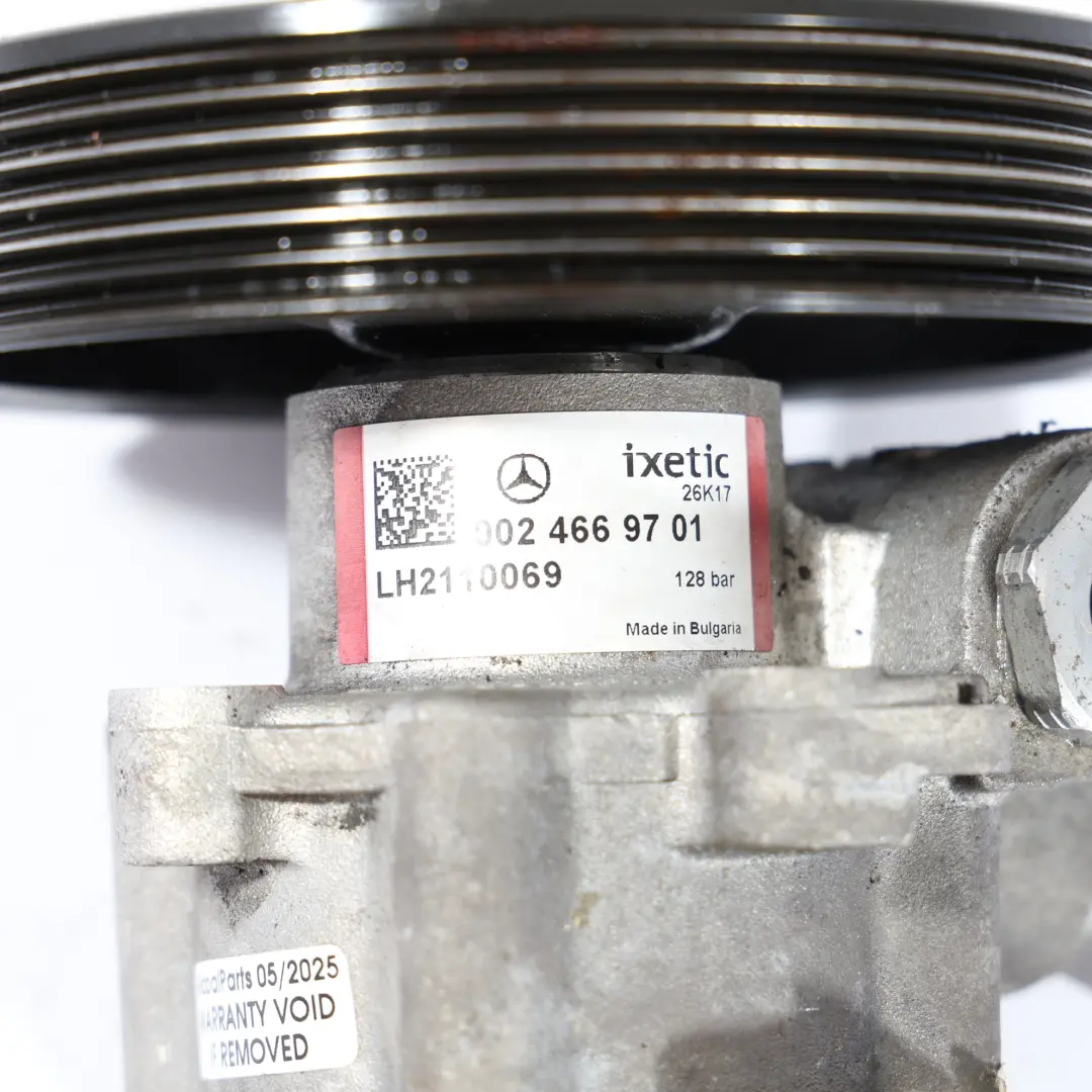 Servo Lenkungs Pumpe für Mercedes CL203 W203 W211 mit Teilenummer A0024669701 Mercedes CL203 W203 W211 Servo Lenkungs Pumpe - SKU A0024669701 - Teilenummer A0024669701