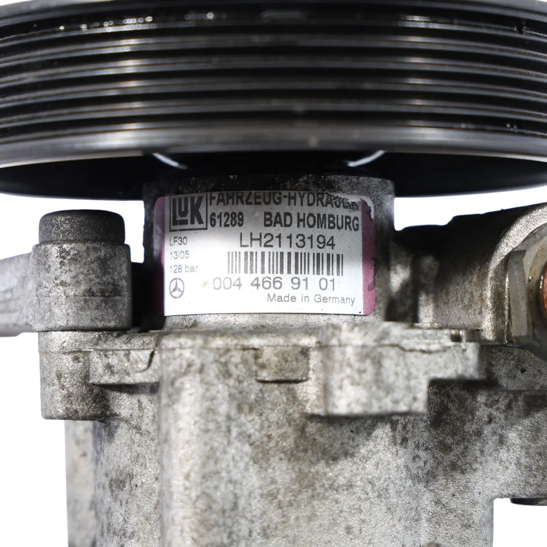 M272 Bomba De Dirección Asistida para Mercedes W211 C219 con número de pieza A0044669101 Mercedes W211 C219 M272 Bomba De Dirección Asistida - SKU A0044669101 - Número de pieza A0044669101