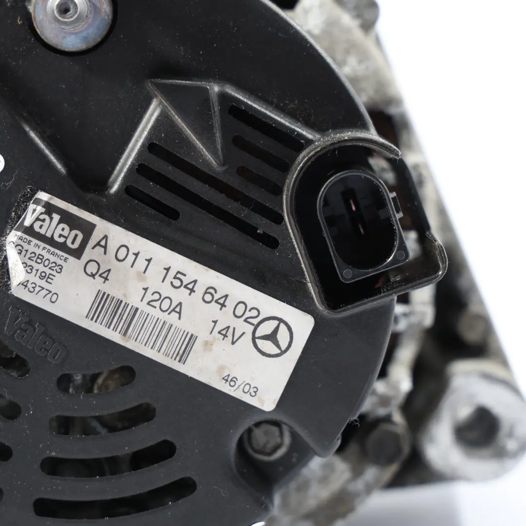 Gasolina Alternador Generador Valeo 120A para Mercedes W163 CL203 W203 con número de pieza A0111546402 Mercedes W163 CL203 W203 Gasolina Alternador Generador Valeo 120A - SKU A0111546402 - Número de pieza A0111546402