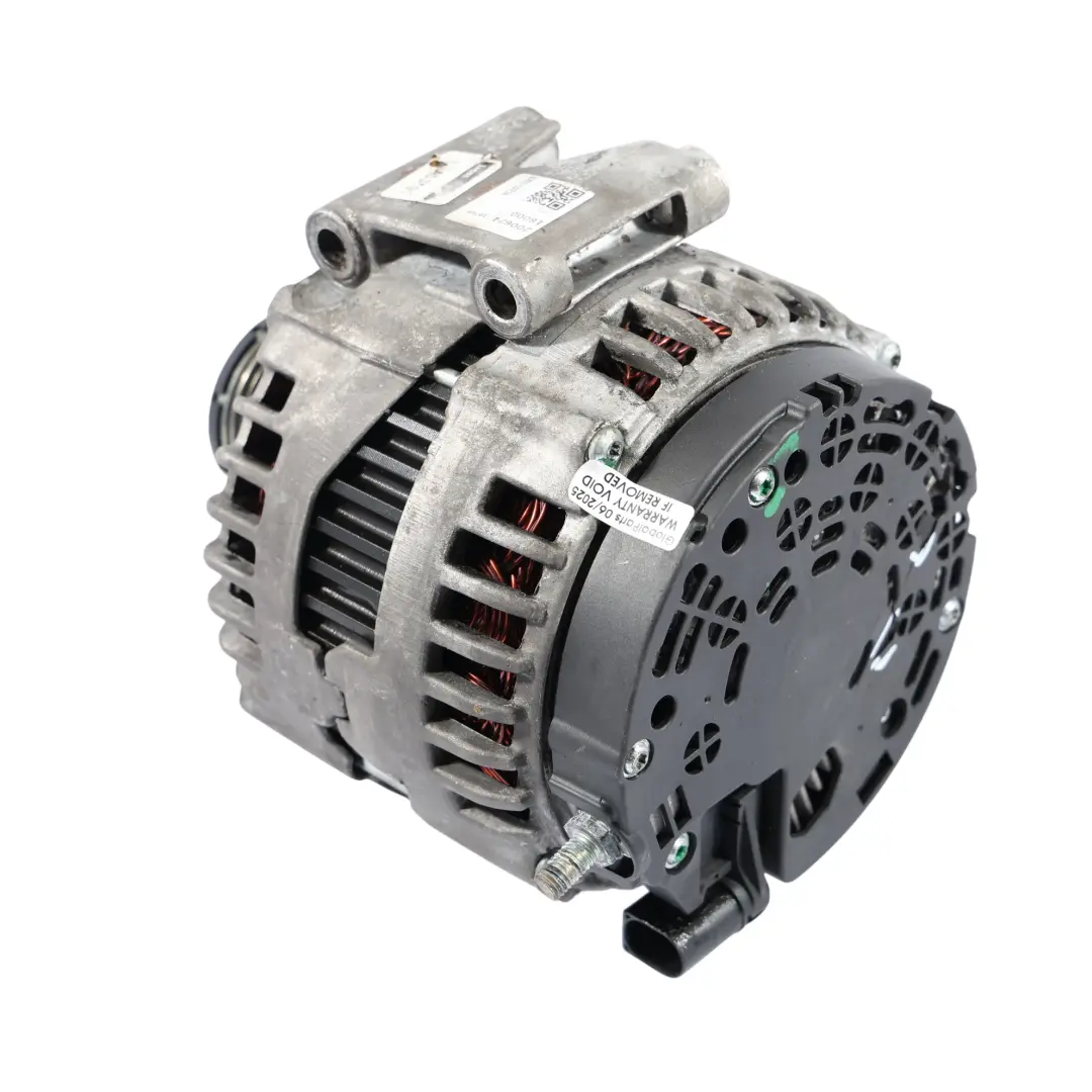  Alternador Mercedes W164 W221 W251 Motor Generador 220A Valeo A0009063522 - SKU A0141541302 - Número de pieza A0141541302
