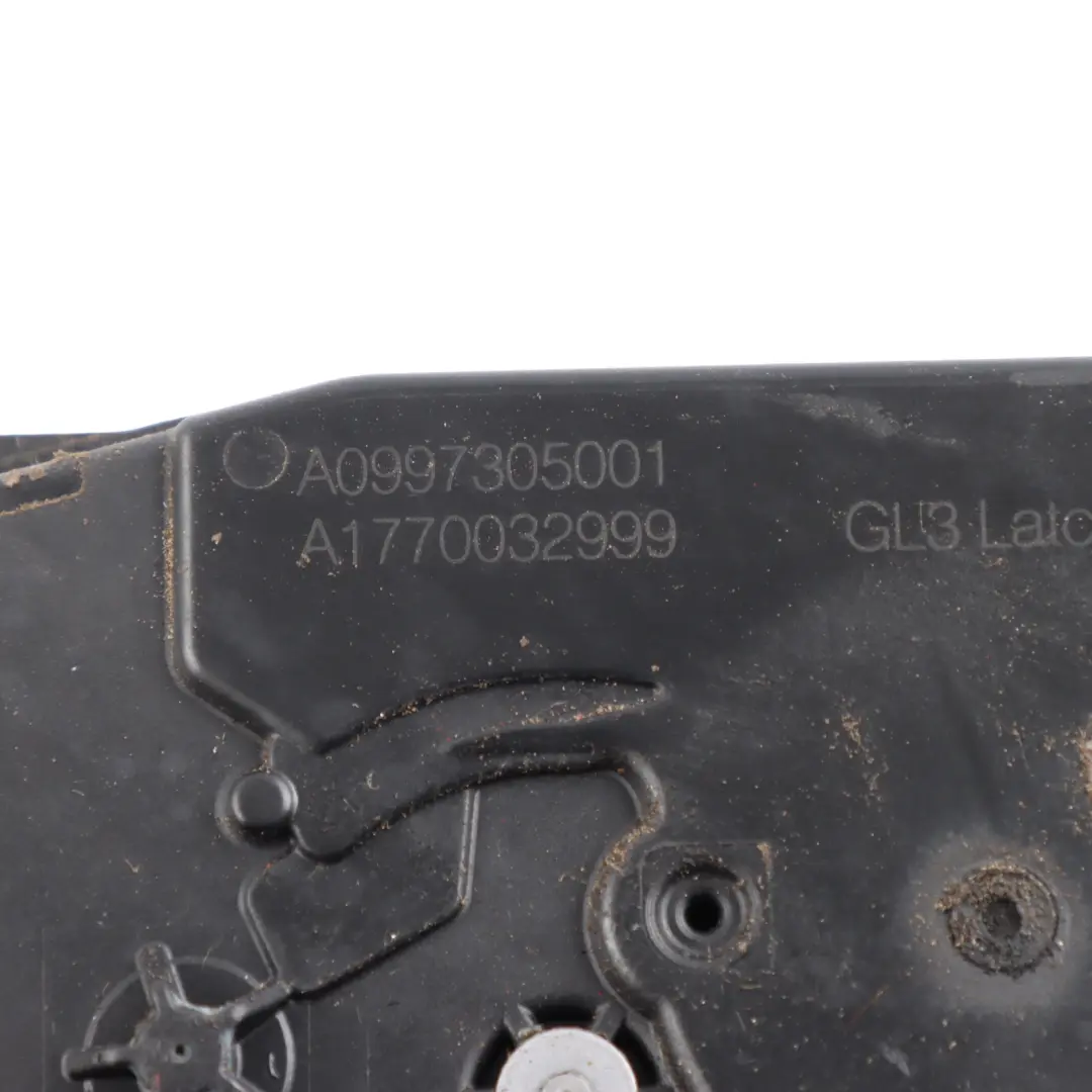 Mercedes W206 Mecanismo Cerradura Puerta Trasera Derecha - SKU A0997305001 - Número de pieza A0997305001